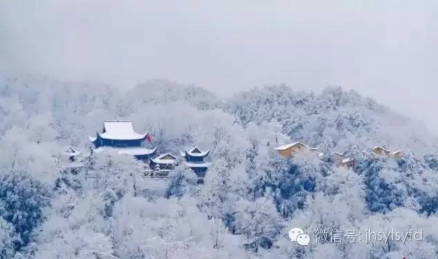2016年九华山首场雪景